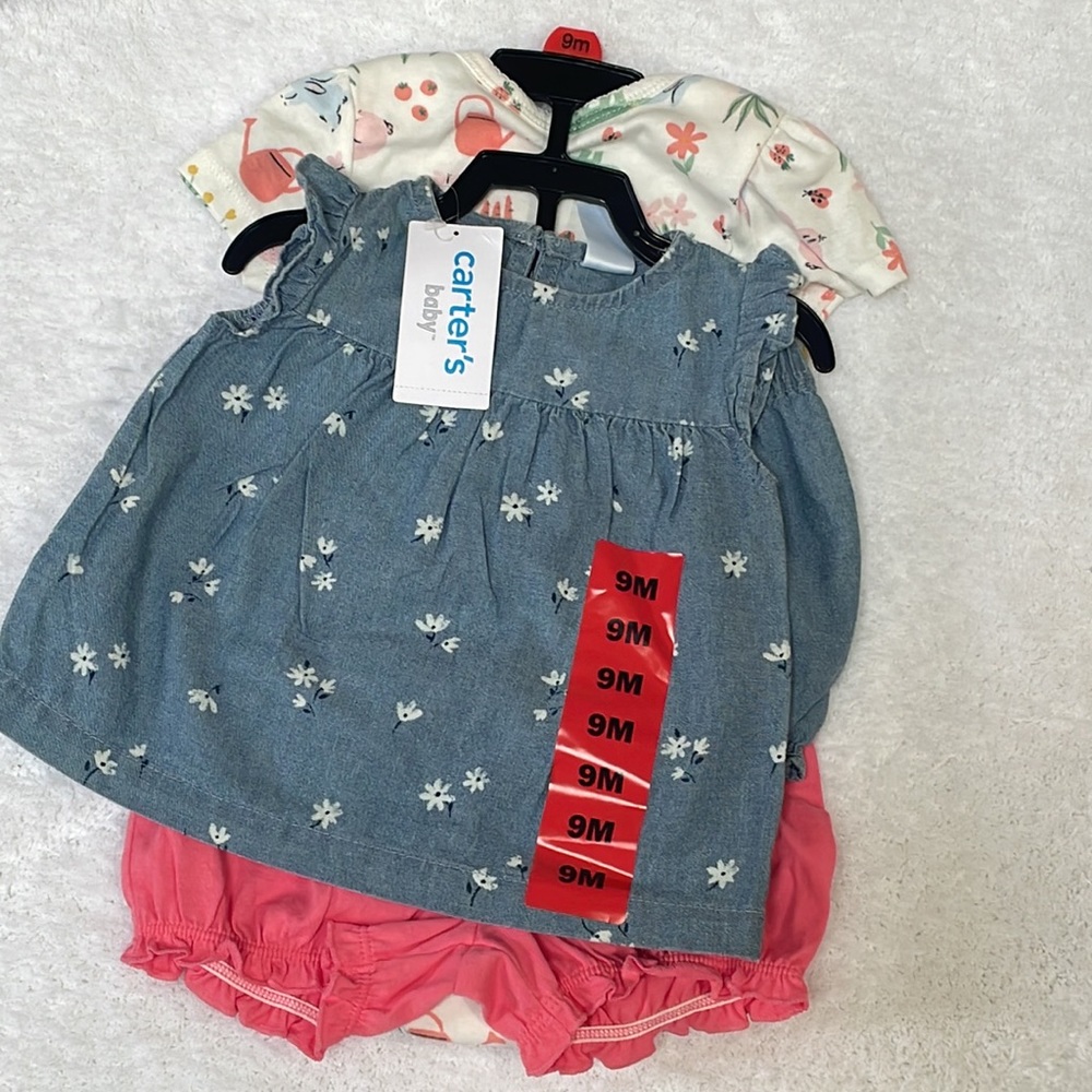 Carter’s - 4 piece outfit